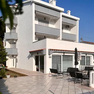 3* krevet i doručak Rosa